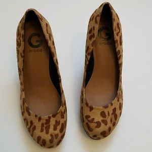 G by guess size 6 heels furry leopard